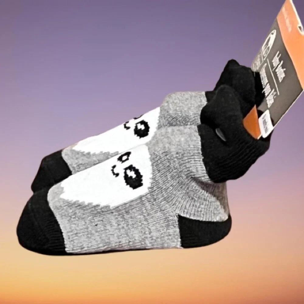 🆕- Halloween Ghost Baby Booties. 0-3 months